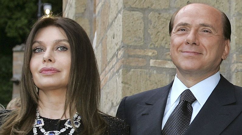 Soţia lui Berlusconi cere la divorţ 3,5 milioane de euro pe lună 