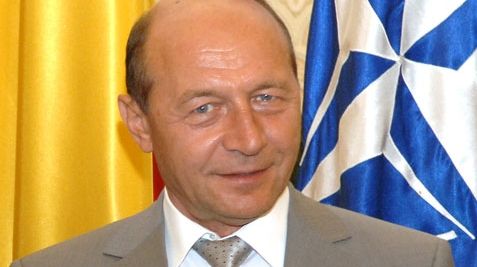Traian Băsescu: PSD vrea să \"întineze\" Ziua Naţională cu fluieraci ai lui Vanghelie 