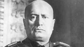 Bucăţi din creierul lui Mussolini, scoase la licitaţie pe internet