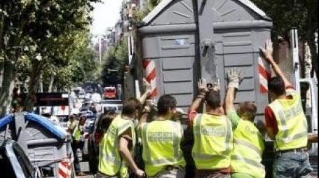 Cadavrul unei românce, aruncat în container, în Barcelona