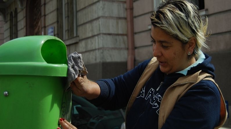 1.200 de coşuri de gunoi donate municipiului Oradea