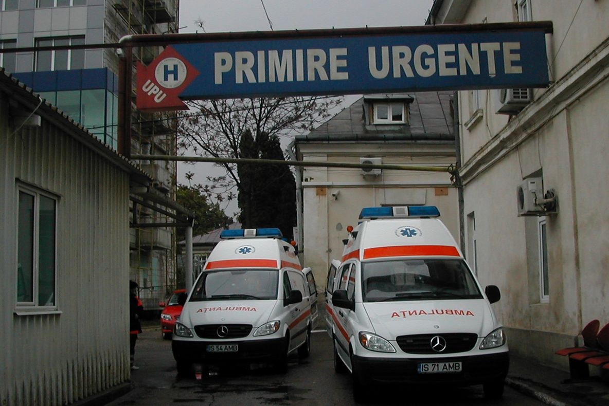 O persoană a fost rănită grav la Iaşi în urma unei explozii