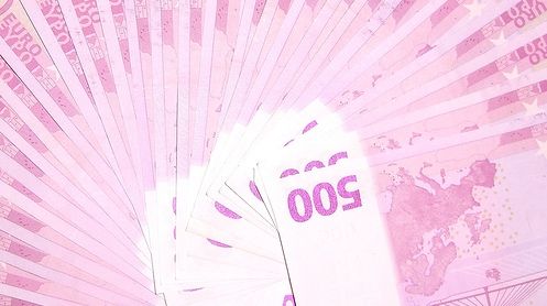 Salariul primului preşedinte al UE va fi de 24.000 de euro pe lună 