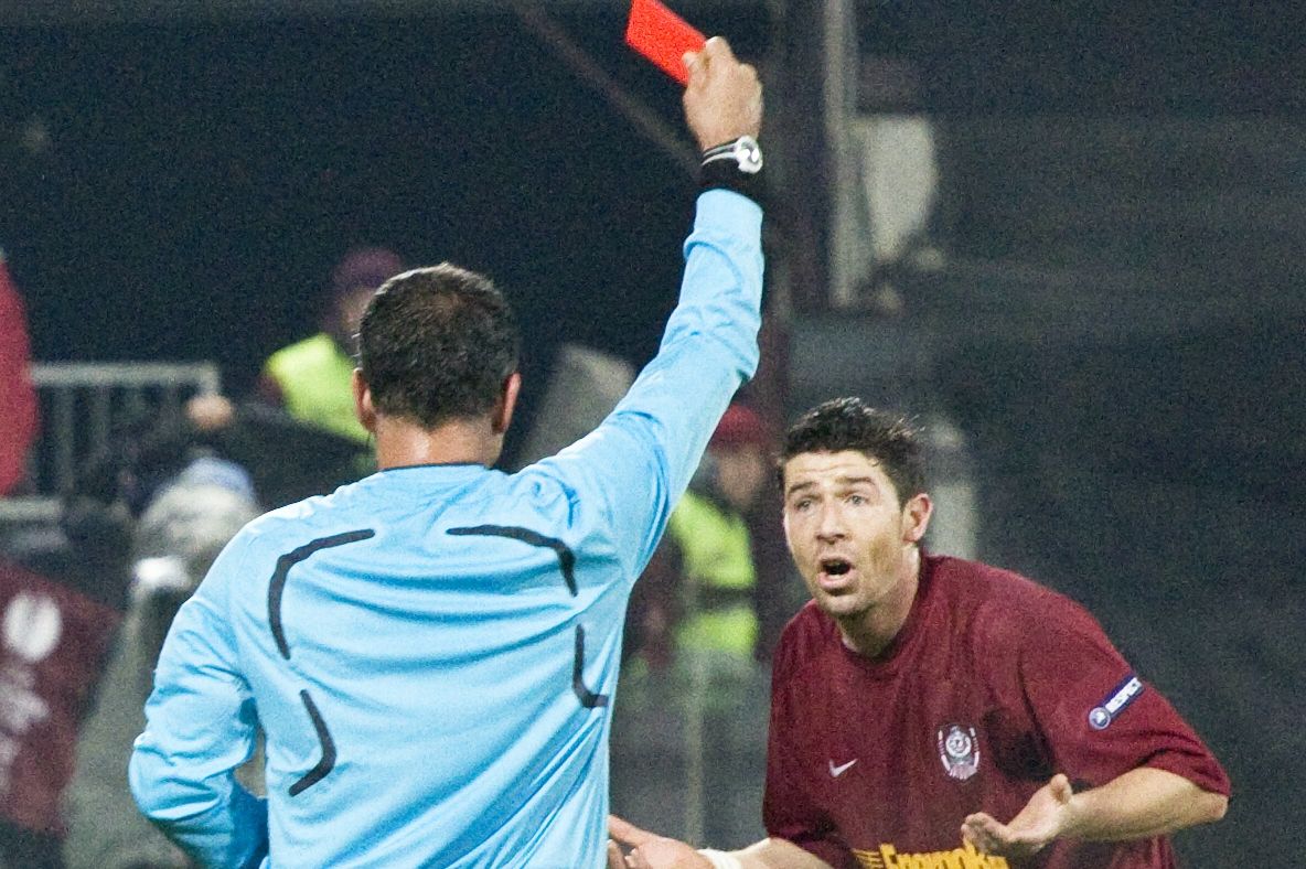 Rezultatele concursului pentru arbitri. Vezi aici lista arbitrilor centrali şi asistenţi care au promovat