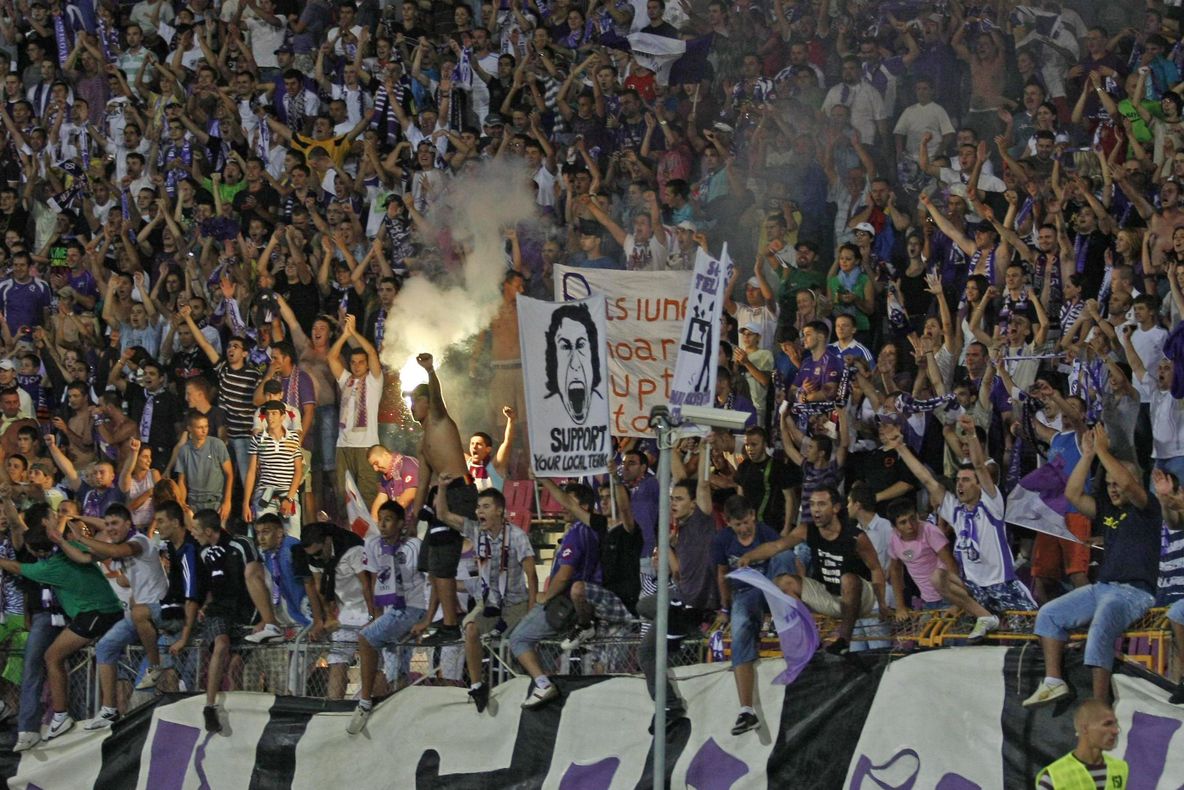 Timişorenii, amendaţi pentru incidentele de la meciul cu Dinamo