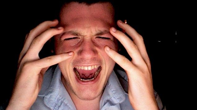 Bărbaţii care au conflicte la muncă sunt feriţi de infarct