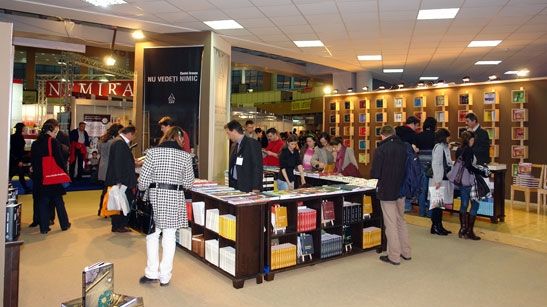 200 de edituri româneşti şi străine, la Gaudeamus