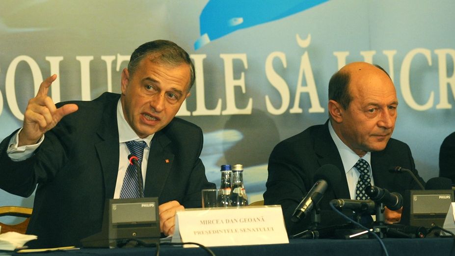 Traian Băsescu şi Mircea Geoană, în turul doi, potrivit tuturor exit-poll-urilor