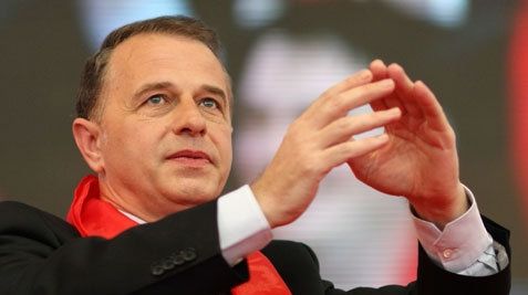 Geoană: Băsescu se poartă asemenea lui Ceauşescu