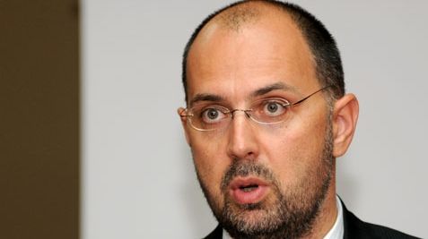 Kelemen reclamă excluderea sa de la dezbaterea de vineri şi solicită includerea între participanţi