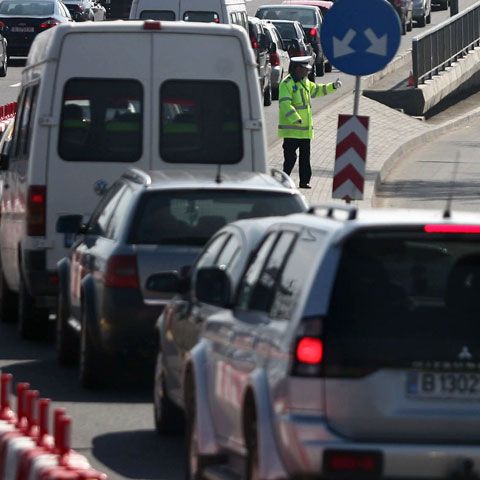 Traficul a fost îngreunat luni pe DN1 din cauza unui grav accident