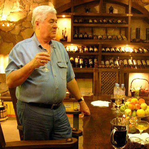  Voronin a luat din reşedinţa prezidenţială animalele de curte, murăturile şi maşinile de teren