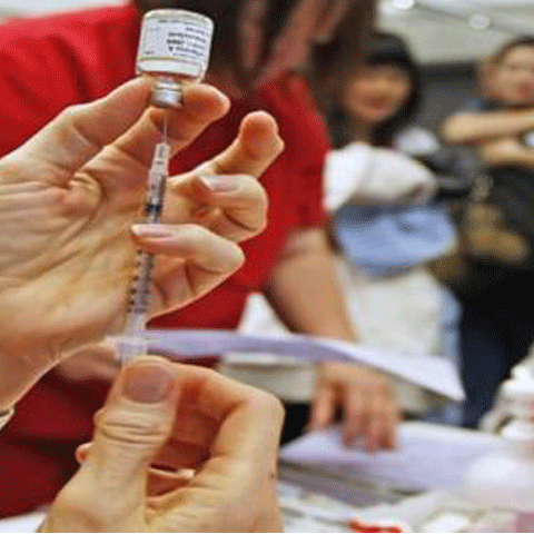 Slovacia restricţionează circulaţia la frontiera cu Ucraina din cauza gripei porcine