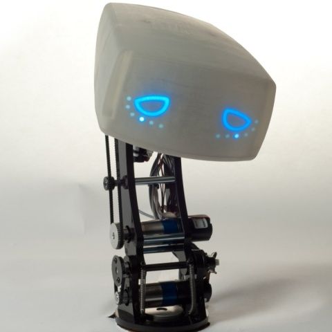 AIDA, prietenul robotic care va fi în maşinile tuturor