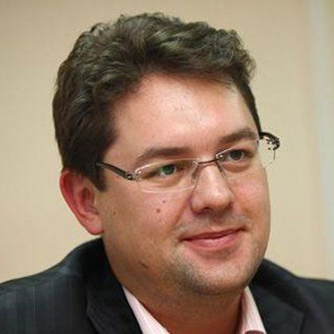 Kazahii de la Rompetrol anunţă că vor renunţa la o parte din afaceri, dar nu vor face disponibilizări masive