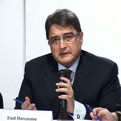 Intelectualii români şi germani au discutat trecerea a 20 de ani de la Revoluţie şi de la căderea zidului Berlinului