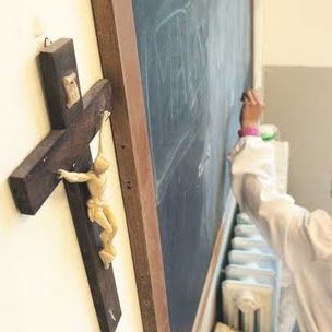 CEDO a decis că afişarea de simboluri religioase în şcoli violează libertatea individuală