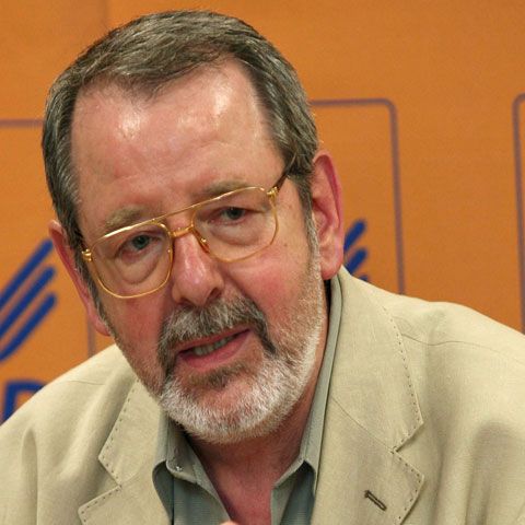 Radu F. Alexandru spune că majoritatea parlamentară este unită doar de ura faţă de Traian Băsescu