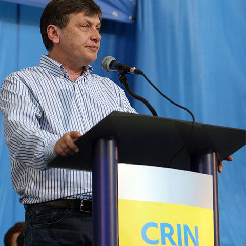 Antonescu: Dacă Traian Băsescu îl numeşte pe Johannis premier, îi votăm şi un guvern PD-L - UDMR