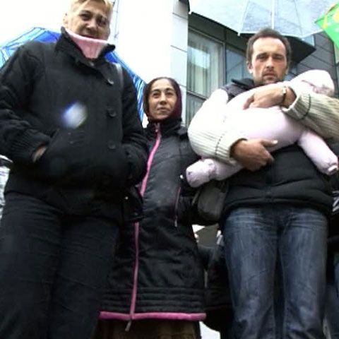 Aproape 2.000 de bucureşteni, evacuaţi din case naţionalizate, aşteaptă primirea unei locuinţe sociale  