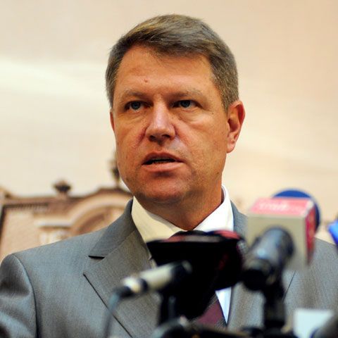 Klaus Johannis susţine că nu s-a aflat niciodată în incompatibilitate