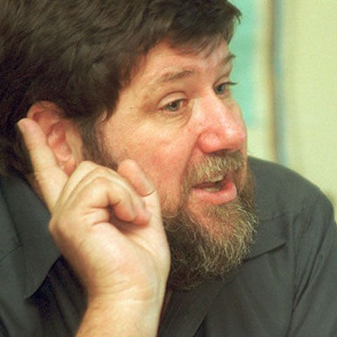 Hossu: Nu suntem de acord cu forma legii salarizării, însă până la apariţia noului Guvern nu se pune problema grevelor