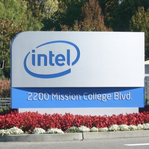 Intel a fost dat în judecată în SUA pentru practici anticoncurenţiale