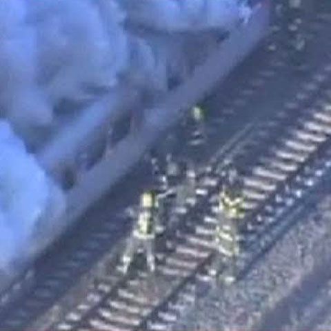 Un tren cu 700 de pasageri a luat foc într-o gară din Philadelphia