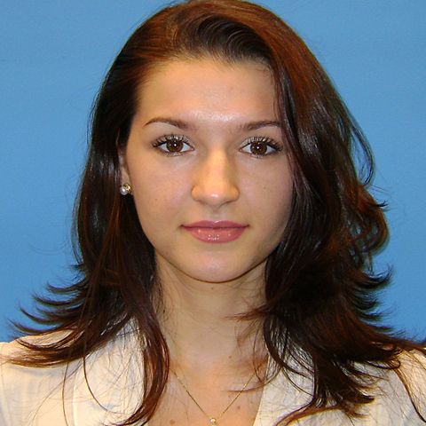 Teodora Vasilescu şi Răzvan Anton s-au calificat în semifinalele Testului de Afacereză