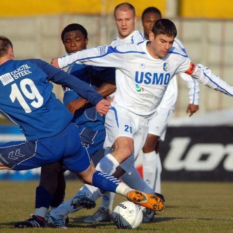 Liga I, etapa a 13-a: Halagian rămâne neînvins cu Gloria Bistriţa, 1-1 la Pandurii