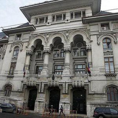 Primăria, rampă de lansare pentru politicieni