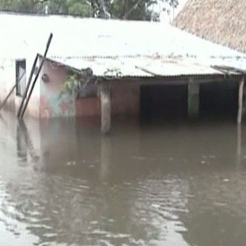 Un mort şi 44.000 de sinistraţi în inundaţiile din sudul Mexicului 