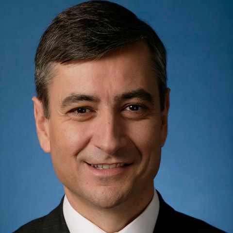 Şeful Microsoft International: Două din trei firme româneşti au piratat Windows 