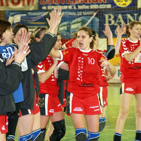 Handbal - HCM Baia Mare s-a calificat în optimile Cupei EHF după ce a eliminat Rulmentul Braşov