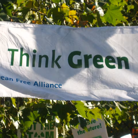 Ecologia, recunoscută ca religie în Marea Britanie 