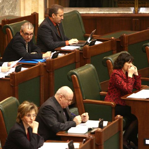 Plenul Senatului l-a validat pe Gheorghe Buta în funcţia de membru interimar al CSM