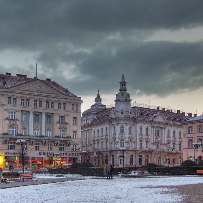 Peste 100 de maghiari au protestat în Piaţa Unirii din Cluj-Napoca