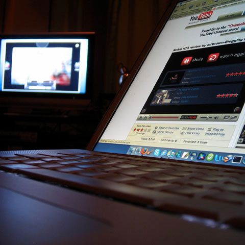 YouTube şi-a propus să concureze cu televiziunile HD, mărind rezoluţia