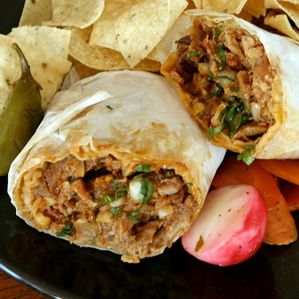 Trei ruşi canibali i-au dat unui vânzător de kebab părţi din cadavrul unui tânăr