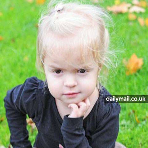 O fetiţă de cinci ani din Marea Britanie riscă să se cristalizeze 