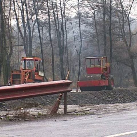 Defileul Deda-Topliţa este betonat de zor, pădurile se taie fără milă, iar păşunile sunt distruse