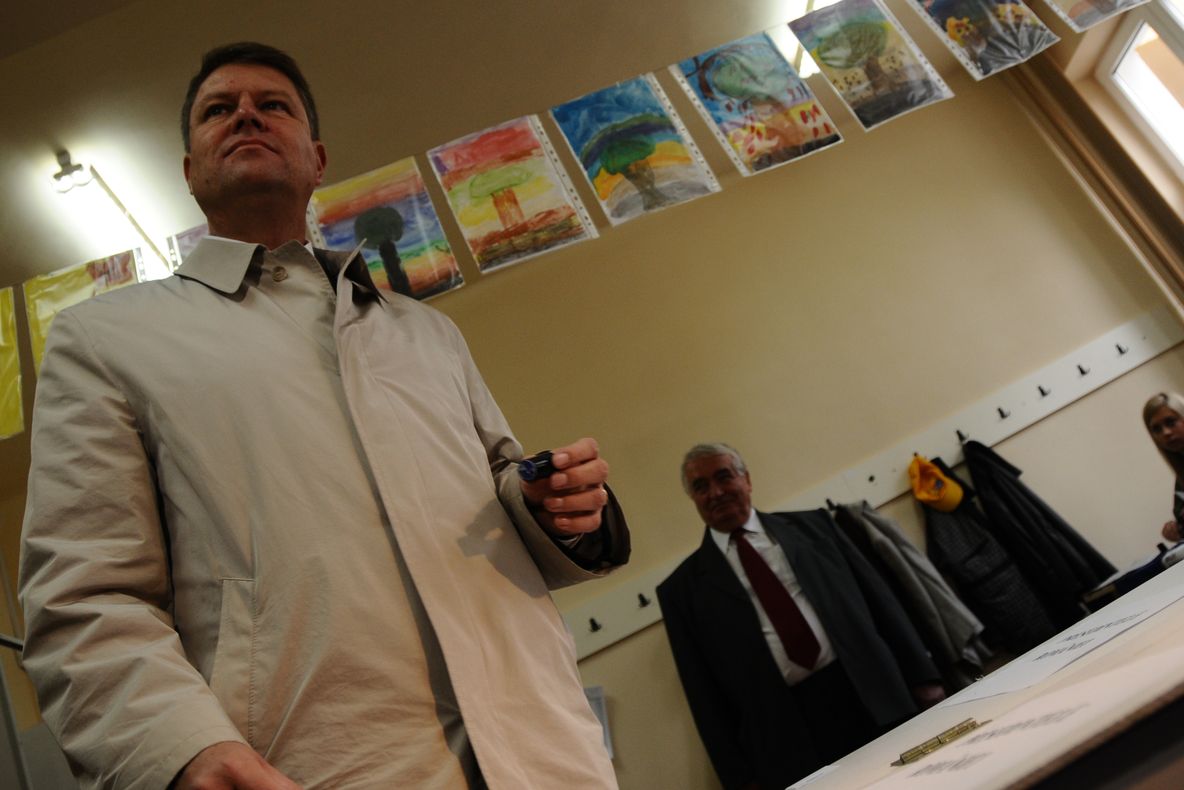 Johannis, “convocat” de PSD la miting la Timişoara alături de Geoană şi Antonescu