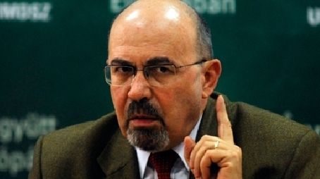 UDMR şi PNL au încheiat un acord pentru susţinerea lui Mircea Geoană şi a lui Klaus Johannis 