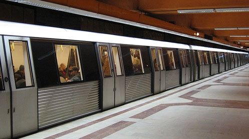 Metroul bucureştean a transportat 4,4 miliarde de călători în cei 30 de ani de existenţă 