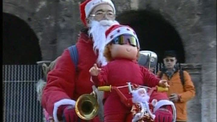 O organizaţie de Moş Crăciuni solicită vaccinarea anti-H1N1 