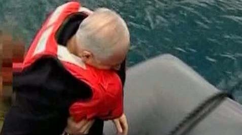 Premierul israelian, la un pas de o cădere ruşinoasă 