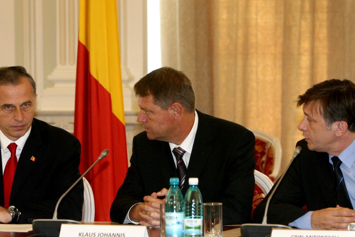 Johannis după întâlnirea cu Geoană şi Antonescu: Suntem o adevărată echipă!