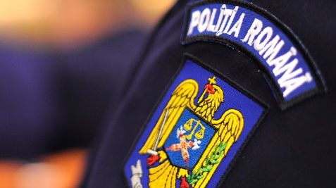 Primii doi români arestaţi pentru mită l-au ameninţat pe procurorul care i-a anchetat