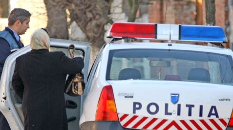 Un poliţist din Capitală, reţinut pentru că ar fi favorizat un suspect de crimă