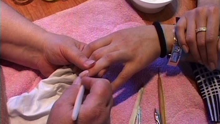 Saloanele de înfrumuseţare, un adevărat pericol!